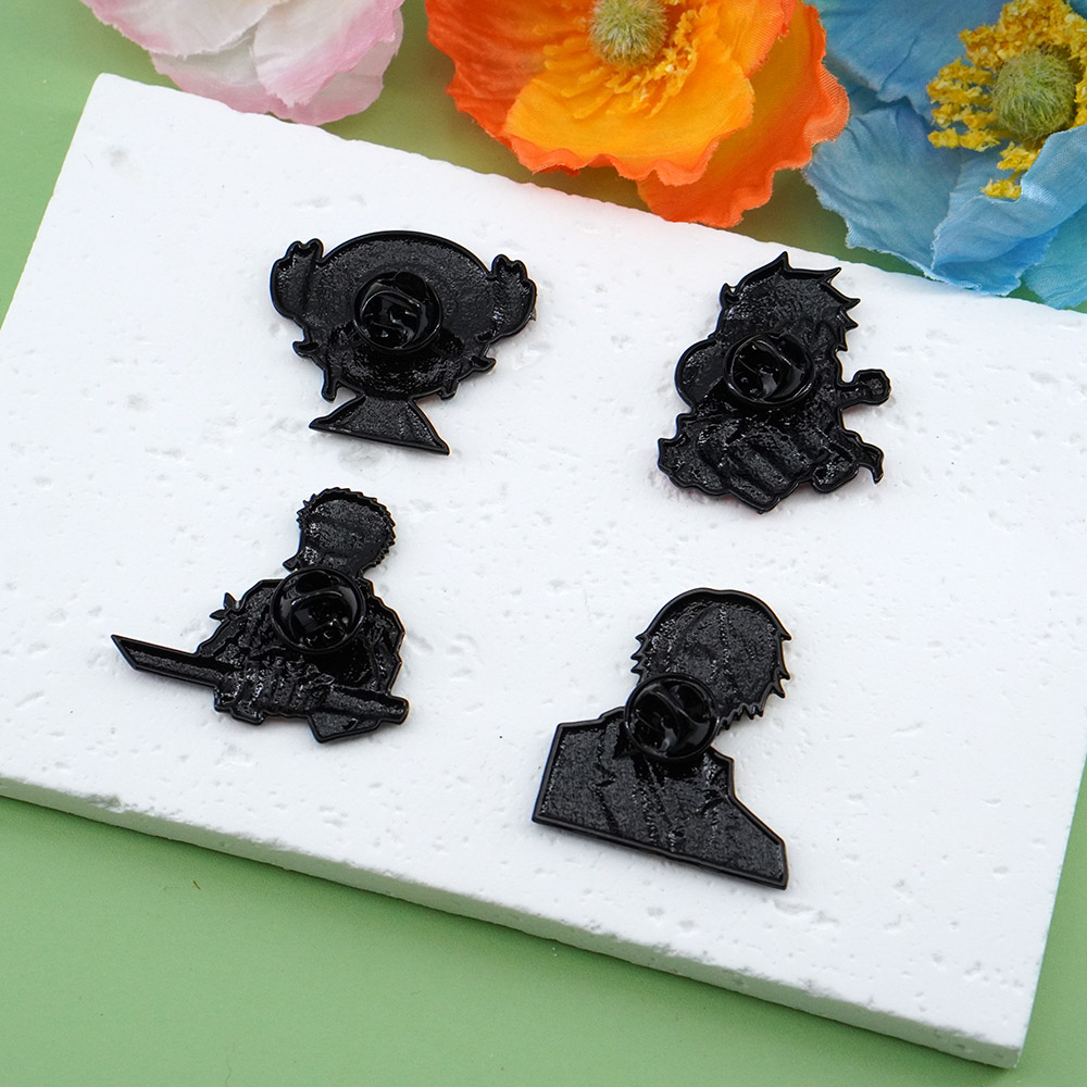 4個セット 漫画ワンピース ルフィ ブローチセット ファッシ - Tuxedo Lapel Pin のレビューと価格