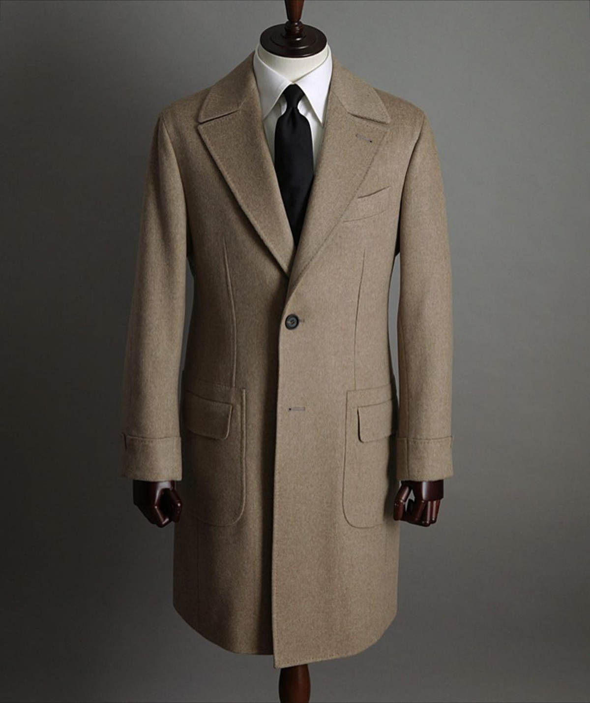 カーキ色のヴィンテージ風メンズコート。フォーマルなビジネスシ - Khaki Formal Wear Men のレビューと価格