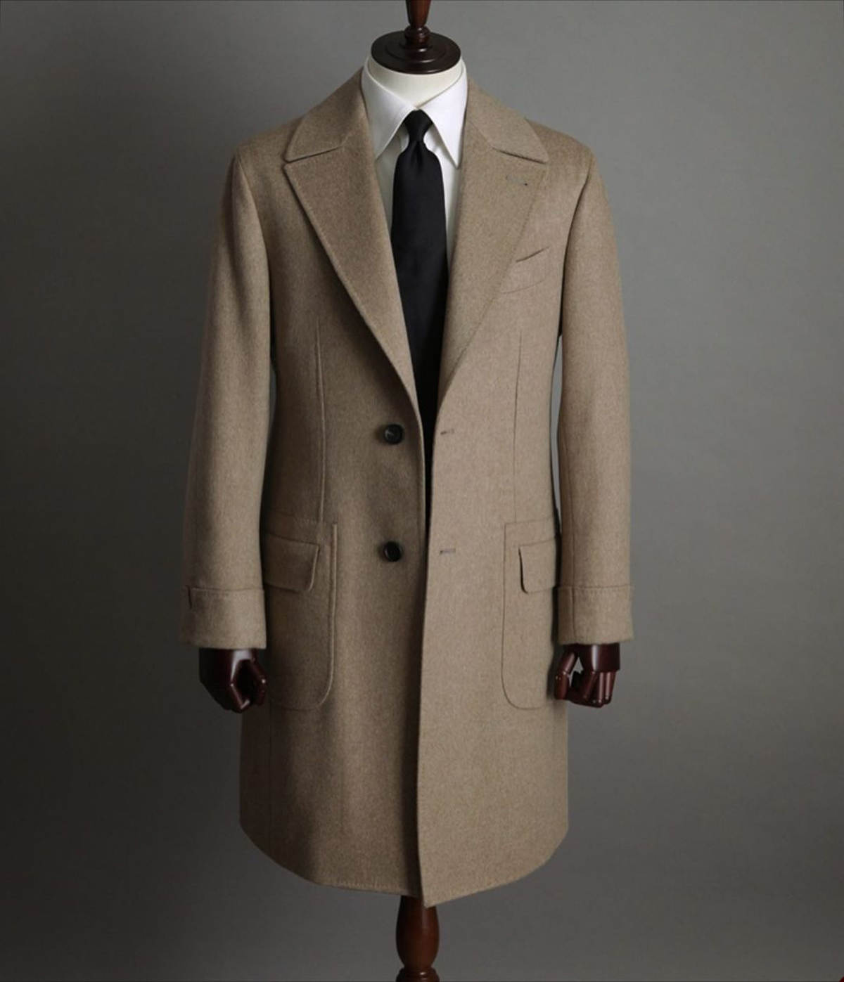 カーキ色のヴィンテージ風メンズコート。フォーマルなビジネスシ - Khaki Formal Wear Men のレビューと価格